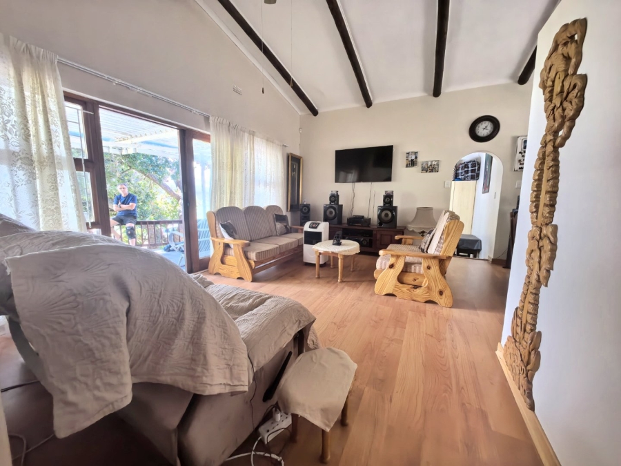 5 Bedroom Property for Sale in Fraaiuitsig Western Cape